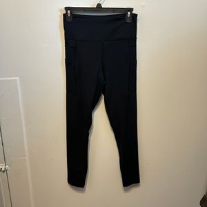 Zyia black pocket light n tight leggings 6-8
